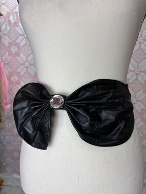 Vintage Black Leather Bow Belt w/ Rhinestone Center